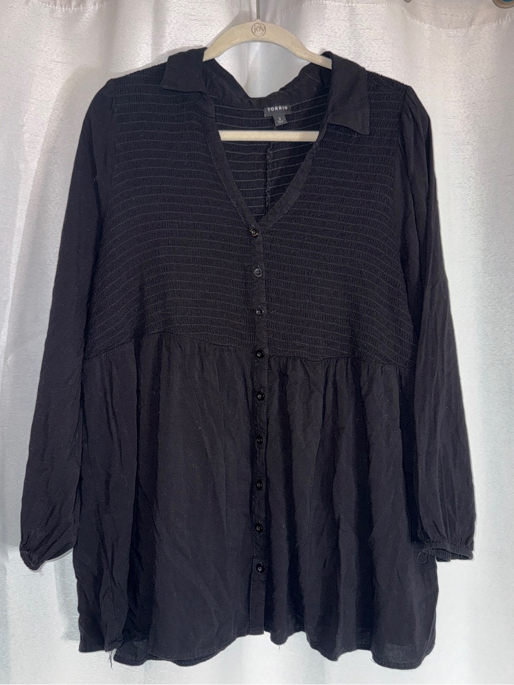 torrid Black Button-Front V-Neck Peasant Tunic